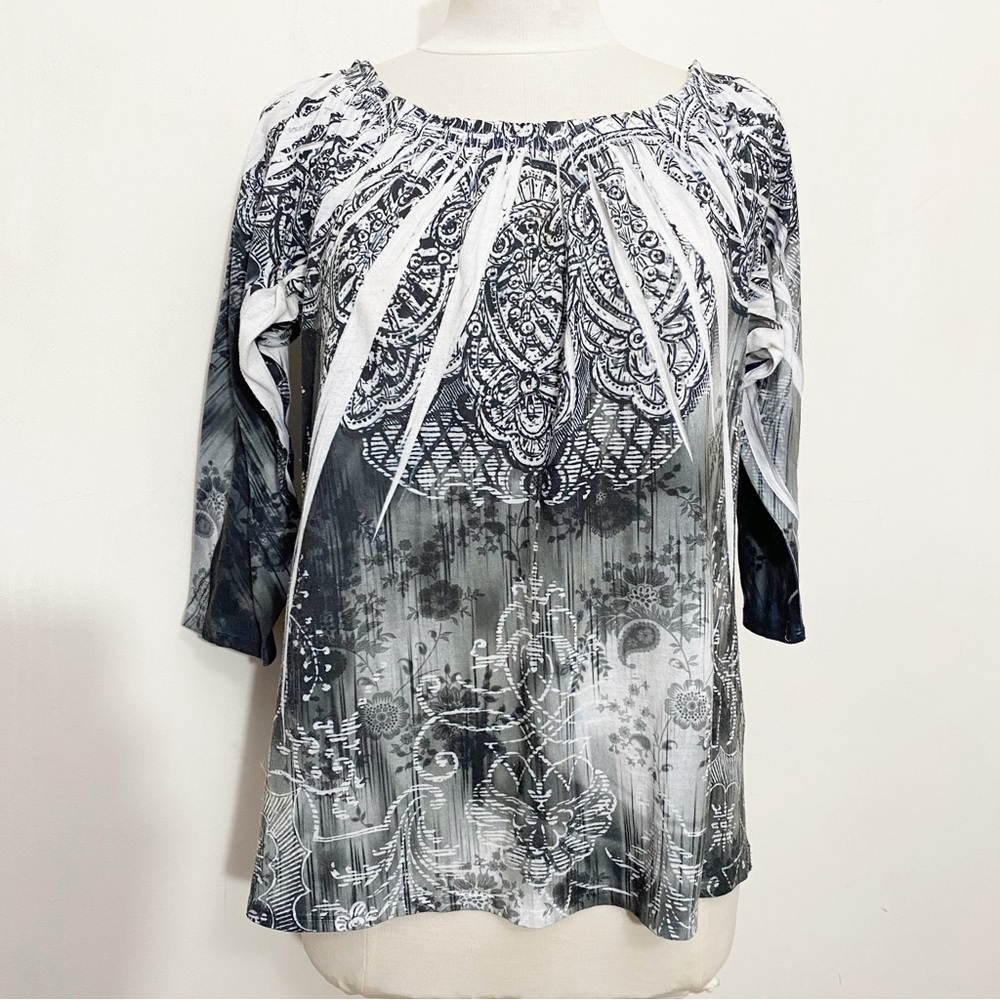 NOTATIONS distressed peasant style elastic neck print lightweight top L